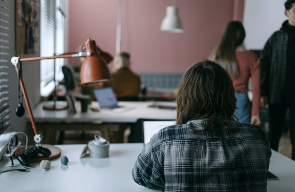 10 handige tips om een kantoorruimte schoon te houden